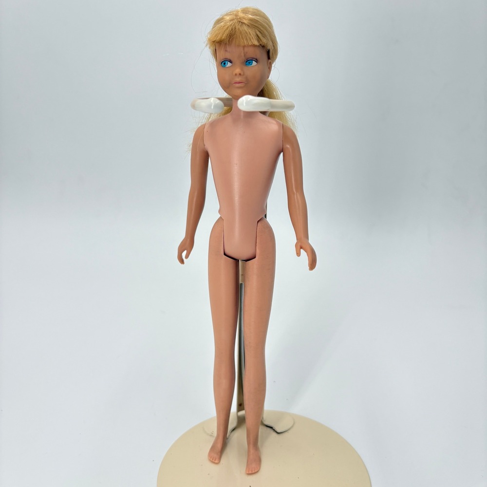 Vintage 1960s Mattel Skipper 0950 Blonde Doll Straight Leg 1963 Barbie Sister